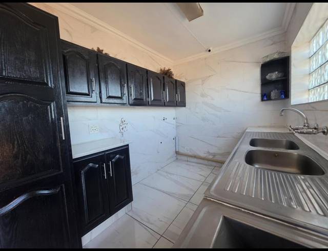 4 BEDROOM HOUSE FOR SALE IN BASSONIA